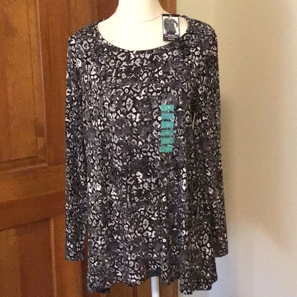 Khakis & CO Tops - NWT: 1X Tunic Tee